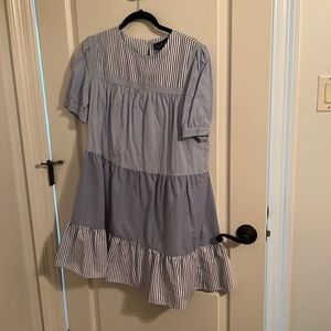 Size large tuckernuck Quinn dress EUC